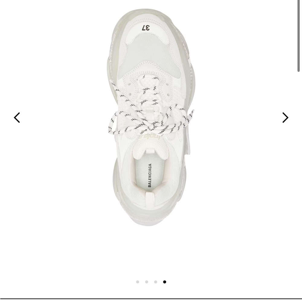 Balenciaga Women's Cream Sneakers